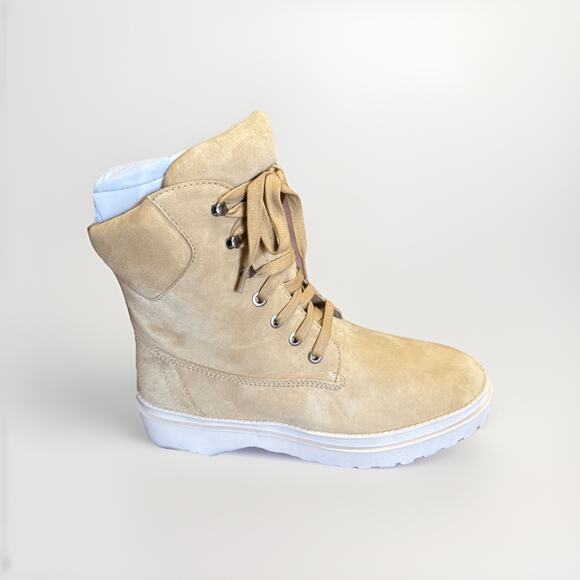 Lisa Vicky Adapt Bootie Womens size 8 Camel Suede Boot Lace Up New - Picture 7 of 9